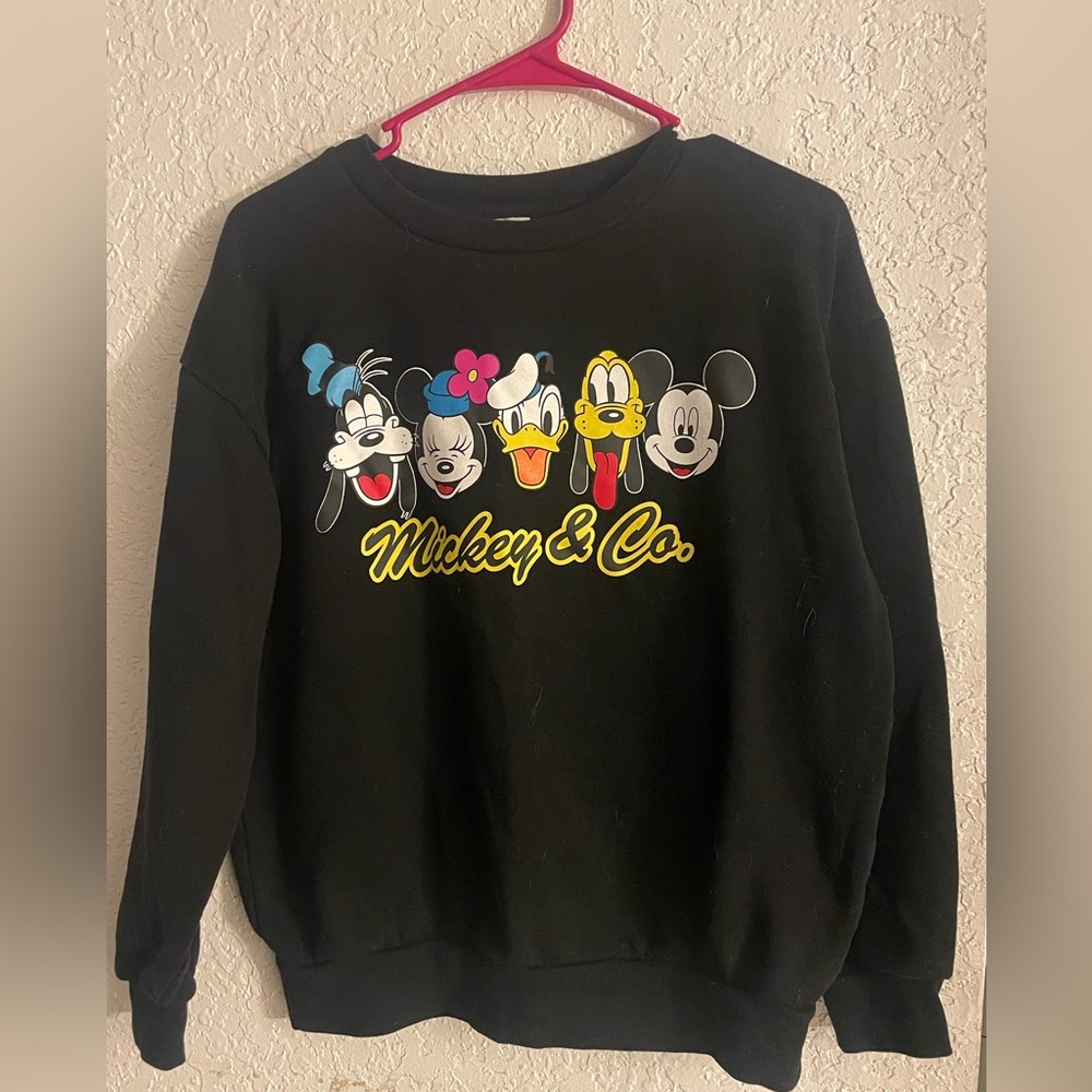 Womens M black Disney crew neck sweater